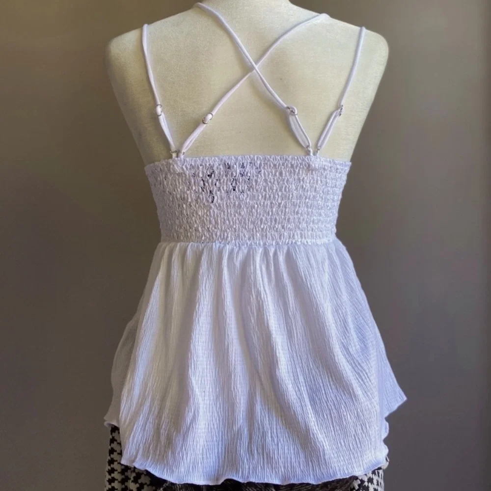 Stretchy Scallop Lace Top - Picture 5 of 6
